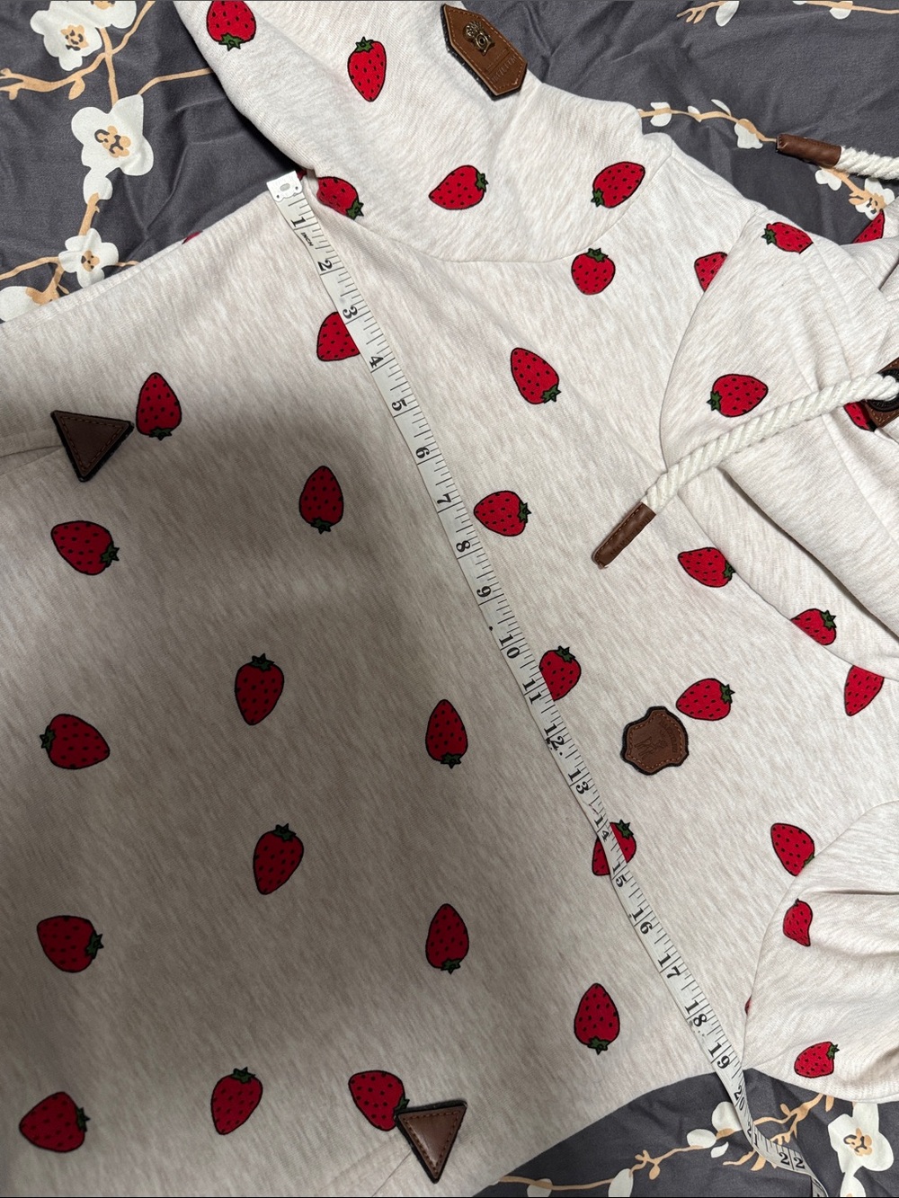 Naketano // Oskar Mein Junge Strawberry Erdbeere Hoodie // Medium - Picture 7 of 8